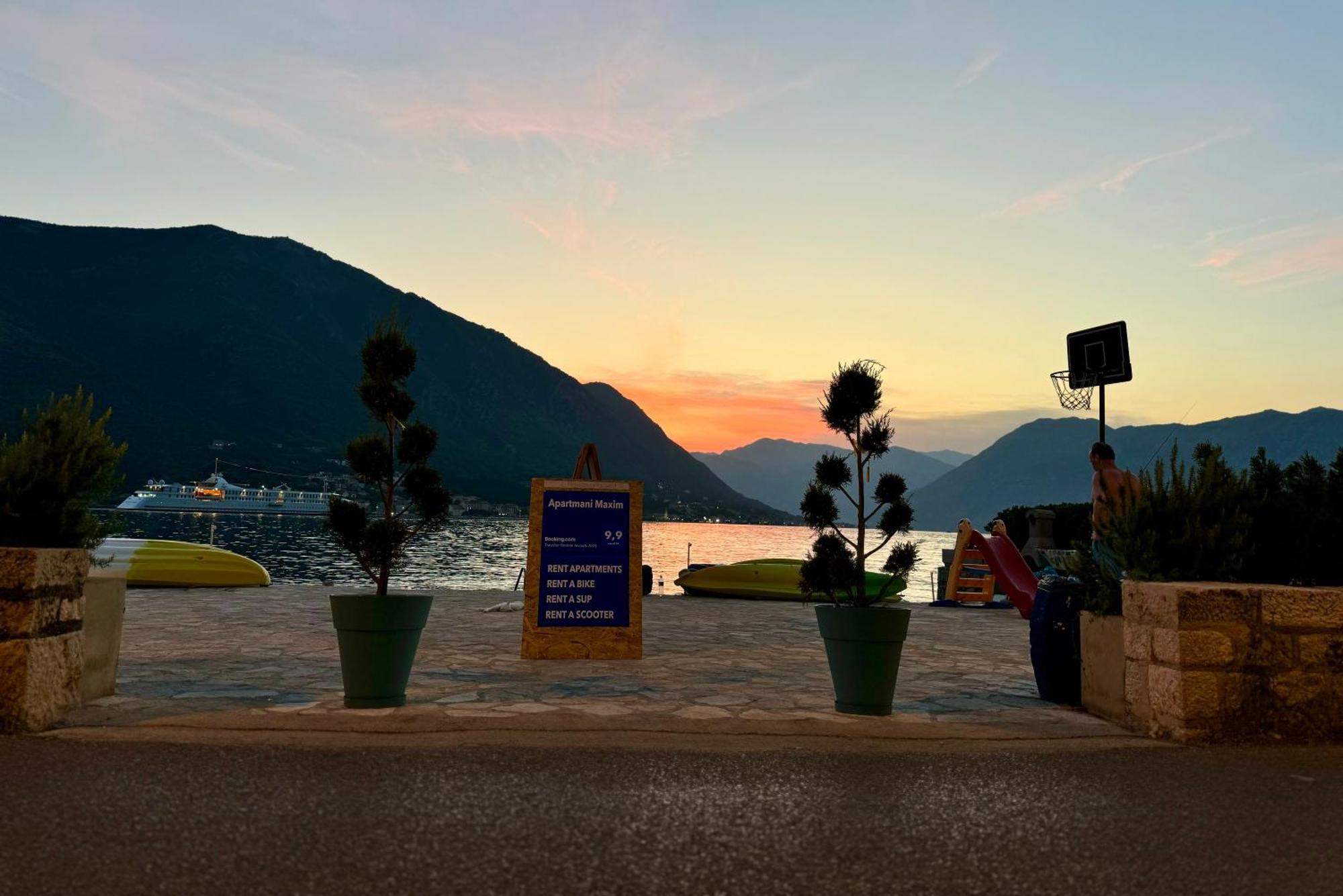 Aparthotel Maxim Kotor Zewnętrze zdjęcie