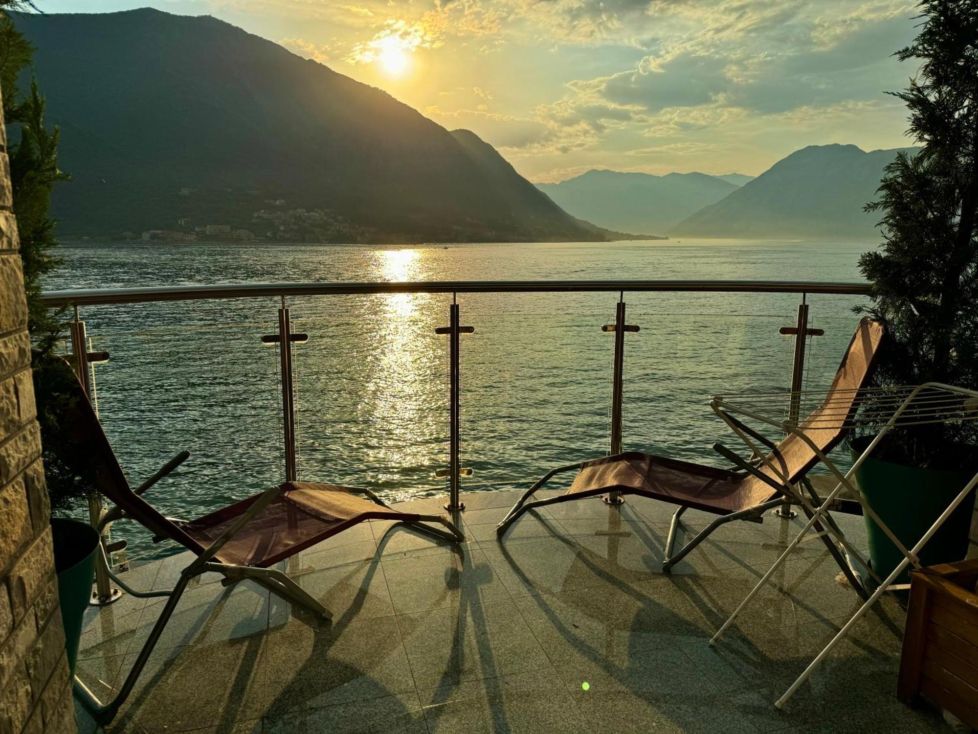 Aparthotel Maxim Kotor Zewnętrze zdjęcie