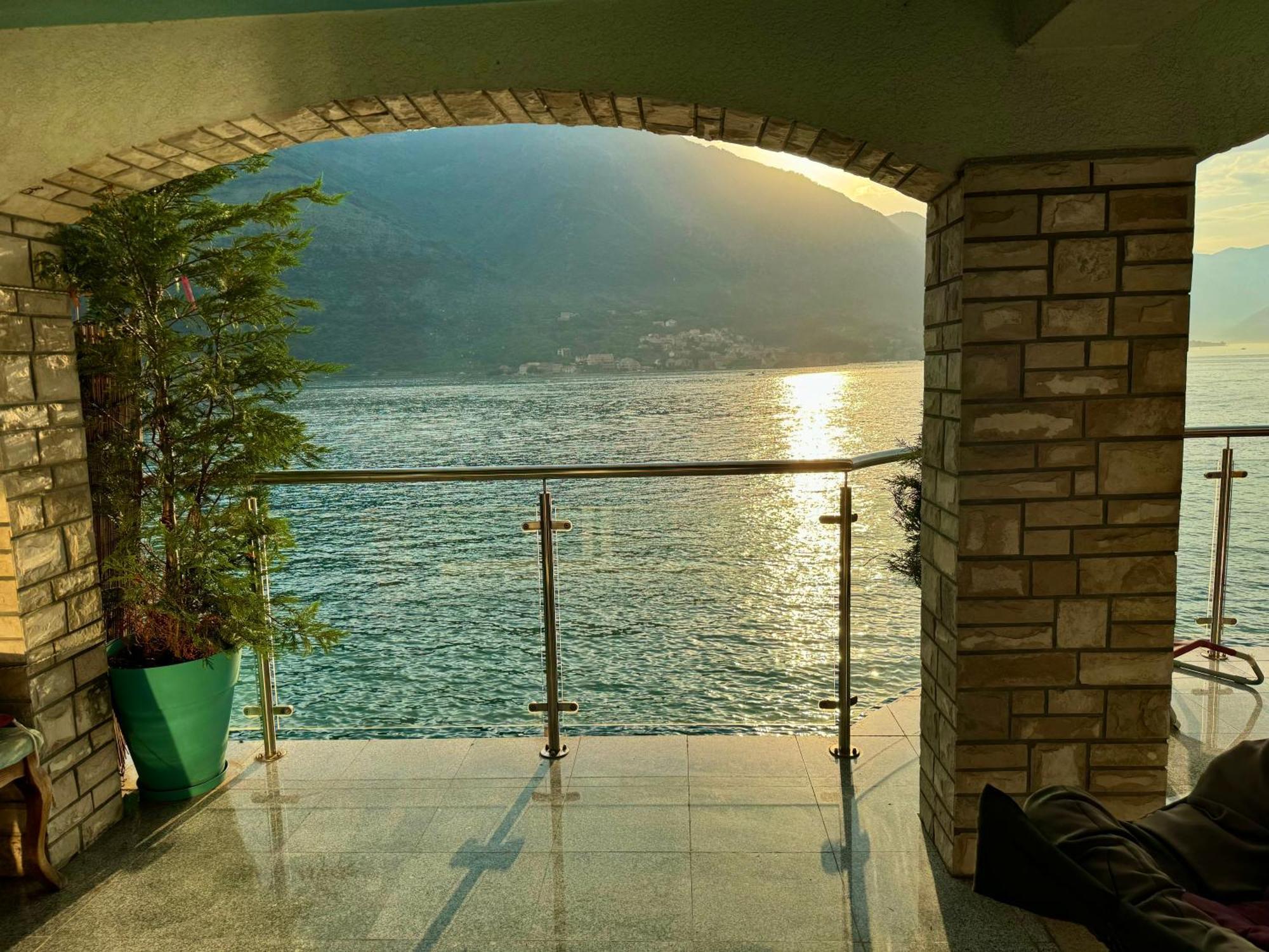 Aparthotel Maxim Kotor Zewnętrze zdjęcie